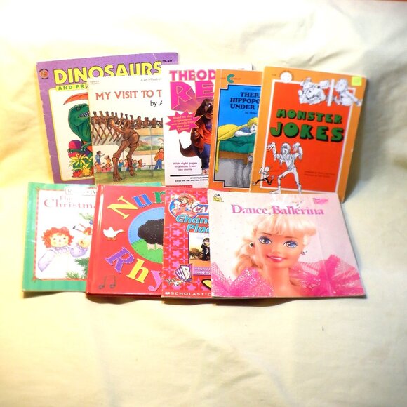 Comfort at the Coffee Table ~ (9) Children's Books - Picture 1 of 1